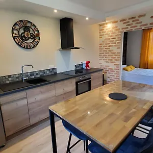 Superbe T2 Lumineux En Centre-ville - Parking Apartamento